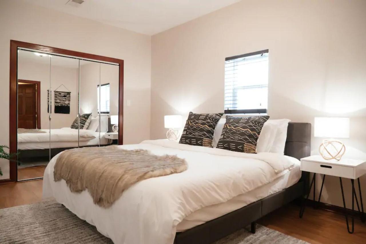 2Br Airy & Tidy Apt With Free Covered Parking - Central Modern Chicago Zewnętrze zdjęcie